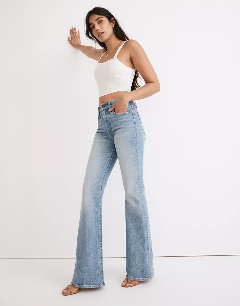 Wearing high waisted jeans make you look taller. Why a personal stylist says yes to high waisted jeans. Should you wear high waisted jeans