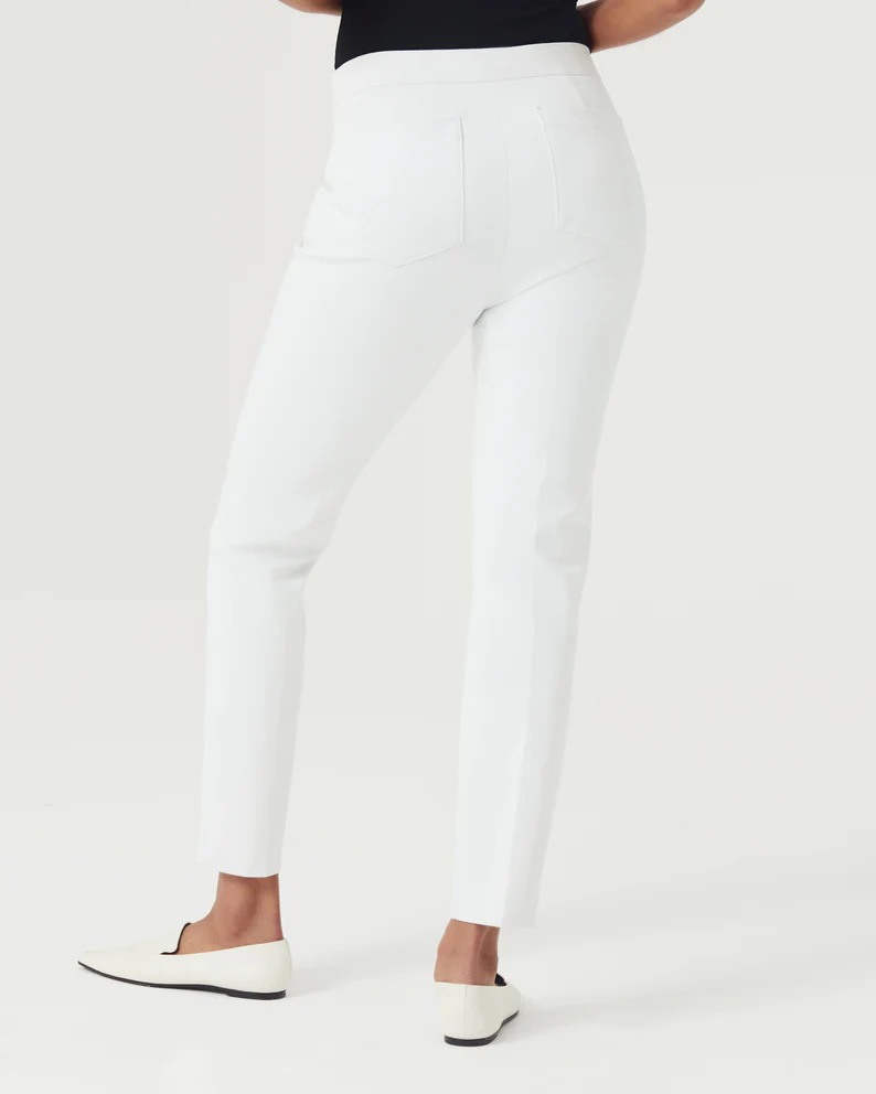 white jean outfit ideas 